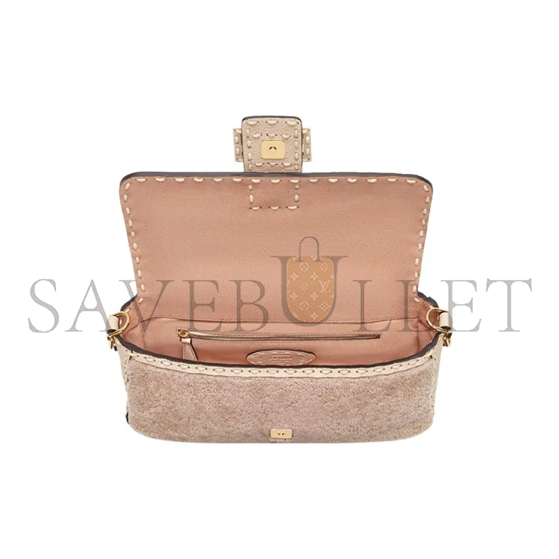 FENDI BAGUETTE NM BAG SHEARLING WITH STITCHED LEATHER MEDIUM PINK 8BR600AH96F1F7N (27*15*6cm)